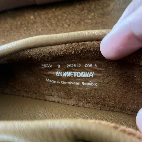 Cozy Classic! Minnetonka Moosehide Leather Moccasins - Women's size 9 - Picture 7 of 7